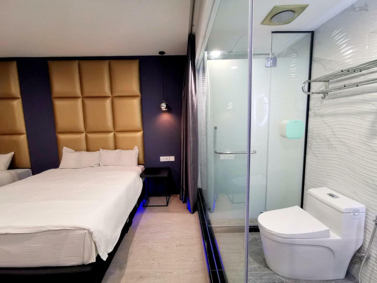 Wow Hotel Penang George Town Exterior photo